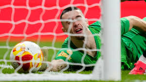 A explicação de goleiro do Barcelona para furada assustadora em chocolate do Atlético de Madrid: 'Muito azar'