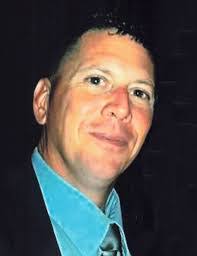 Lori Schrack's Instagram, Twitter & Facebook