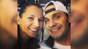 Fort Wayne Police to host hockey game to benefit officer's wife stricken  with cancer