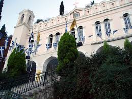 Με ελαιώνες, κυπαρίσσια και πλατάνια. A3io8eata Aigiorama Gr Ta Panta Gia To Aigio Kai Thn Aigialeia