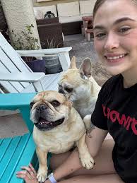 Afternoon shenanigans!! Sisters!💜💜