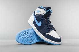 Carmelo Anthony And Chris Paul Get Sick Air Jordan 1 S Photos Air Jordans Retro Jordan 1 Retro High Nike Air Jordan Retro