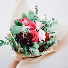 Romantic roses and floral arrangements designed by the artists at martin's, the flower people. 5 Best Flower Shops In Toronto For Curbside Pickup Near You