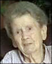 Eloise Crouch's Instagram, Twitter & Facebook