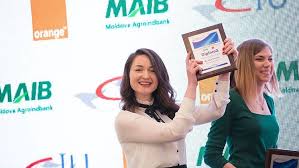 Tinerii vor primi câte o bursă unică în mărime de 12.000 de lei. Doc Cine Sunt 50 Cei Mai Buni StudenÈi Din Moldova Care Au ObÈinut Bursa De Merit 2018 In Valoare De 12 Mii De Lei Diez