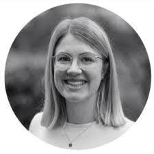 Carlotta Carr's Instagram, Twitter & Facebook