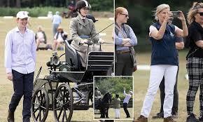 Lady Louise Windsor is joined by her rumoured university boyfriend and the Duchess of Edinburgh as she competes in carriage driving festival | Daily Mail Online