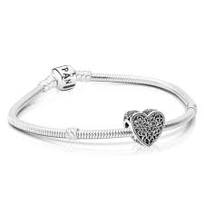 Hier sind die angebote für schmuckstücke aus den unterschiedlichen bereichen zusammengestellt. Pandora Moments Starter Set 69 Statt 88 123juwelier De