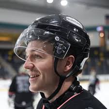 Drew Blackwell (@Drewblackwell5)