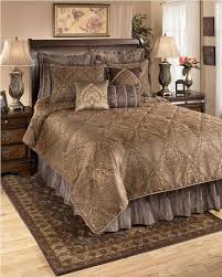 تصميم غرفة نوم كلاسيك ساحرة المرسال Bedroom Design Moroccan Bed Bedroom Decor