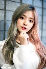Fromis 9 Lee Nagyung Pepero Day Event By Naver X Dispatch In 2020 Kpop Girls Beauty Asian Beauty
