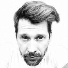 Ryan Marshall's Instagram, Twitter & Facebook