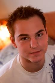 Kameraerne fangede ALT: For 20 år siden blev ti danskere spærret inde i  banebrydende tv-eksperiment