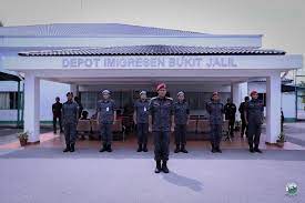 We did not find results for: Lawatan Ketua Pengarah Imigresen Ke Depot Imigresen Bukit Jalil 2 Ogos 2016