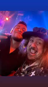 Instagram 用户 Black Valentine Music