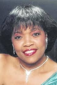 Carrie Jeter's Instagram, Twitter & Facebook