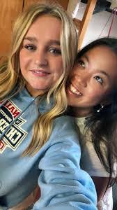 Grace Marlow's Instagram, Twitter & Facebook