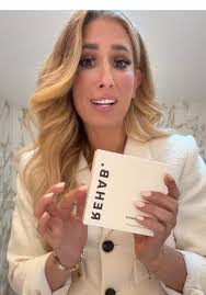 @Stacey solomon’e sharing why REHAB. is not your average haircare brand 🤍✨  ✨ Patent-pending innovation that puts hair health first 🫧 Non-aerosol dry  shampoo (no harsh aerosols, ever) 💧 Precise doses ...