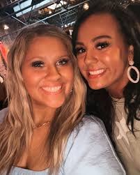 the best night in knox with my girls, sponsored by @koe_wetzel 😍