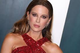 Kate beckinsale returned to her instagram page on tuesday with a new series of photos in which she showed off her stylish fashion sense. Kate Beckinsale Relates To Prince Harry And Will Over Grief