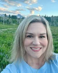 Amanda Lafferty's Instagram, Twitter & Facebook