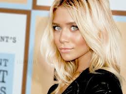 How to (safely) bleach your hair at home. Bleach Blonde Toner Happy Hair Mahogany Salon And Spa