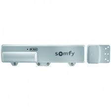 Motorisation Pour Porte De Garage Enroulable Solutions Pour Portails Et Portes De Garage La Gamme Somfy Les Marques De Domotique Maison Connectee Intelligente Communication Domotique Domomat Com