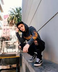 Alex hoyer is an actor, known for kally's mashup (2017), kally's mashup ¡un cumpleaños muy kally! 57 Ideas De Alex Hoyer En 2021 Alex Hoyer Chicos Guapos Famosos