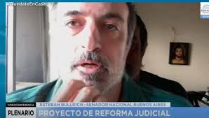 A través del comunicado firmado esta tarde por ginny (quien participó en programas de televisión como chiquilladas) la actriz además agradece el. Acusan A Actor Hector Parra De Abuso Sexual De Su Propia Hija