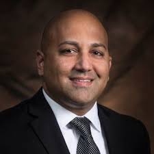 Arjun Saxena, MD, MBA (@SaxenahipkneeMD)