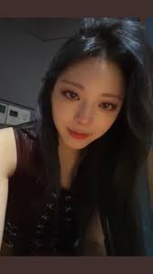 Itzy's yuna and yeji sat far apart from one another in episode 77 of itzy? Itzy Elite S Tweet Yeji And Yuna Who Both Cried On V App Because They Feel So Thankful Trendsmap