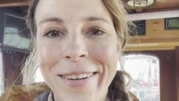 Louise bronski (luzia oppermann) hat offenbar die mitarbeiterin eines jugendamtes umgebracht, weil diese nicht sagen wollte, bei welchen pflegeeltern die tochter der macht und ohnmacht der mütter. Video Monstermutter Polizeiruf 110 Ard Das Erste
