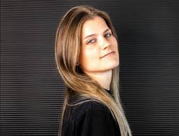 Underground queen J. Worra unveils 'some ppl fall' EP via Club Sweat