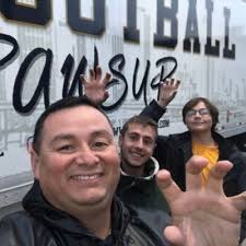 Donovan (@DonManuel27)