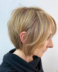 15 Slimming Short Hairstyles For Women Over 50 With Round Faces In 2021 Short Hair Styles Hair Styles Womens Hairstyles