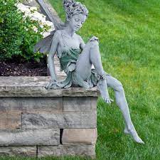 Gartenterrasse cast stone statue planter & bewertungen | birch lane #garten dinge nach beachten für jedes einen schönen garten grundprinzipien … Garten Ornament Fee Sitzende Magische Elfen Kaufland De