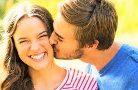 وهنا ستتعرف على السعر الذي يقدمه اليوتيوب لقاء مليون مشاهدة وحتى ألف مشاهدة حسب البلد، وسوف تتعرف على أغلاها. Ø¨Ø§Ù„ÙÙŠØ¯ÙŠÙˆ Ù„Ù„Ù‚Ø¨Ù„ ÙÙˆØ§Ø¦Ø¯ Ø£Ø®Ø±Ù‰ ØªÙ‚Ø¨ÙŠÙ„ Ø§Ù„Ù…Ø±Ø£Ø© Ø¹Ù„Ù‰ Ø§Ù„Ø®Ø¯ Ø§Ù„Ø£ÙŠÙ…Ù† ÙŠØ¹Ø§Ù„Ø¬ Ø§Ù„Ø§ÙƒØªØ¦Ø§Ø¨ Ø§Ù„Ù…Ø±Ø£Ø©