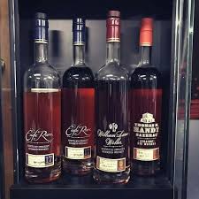 Credit To Drinking Whiskey Bourbon Whiskey Whiskey Kentucky Straight Bourbon Whiskey