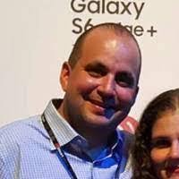 Danny Lavelle's Instagram, Twitter & Facebook