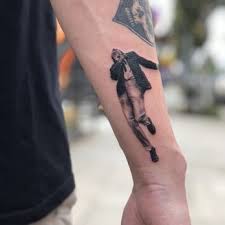 Chapel hill studio, stansted mountfitchet, essex, united kingdom. Black Mirror Tattoo 291 Photos 219 Reviews Tattoo 11042 Magnolia Blvd North Hollywood Ca Phone Number