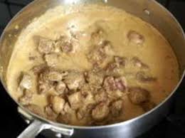 Rognons De Veau Au Porto Et Aux Echalotes Avec Une Sauce Cremee Recette Par Chef Simon Recette Rognons De Veau Recettes De Cuisine Ris De Veau