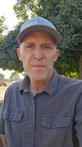 Kingsburg Honey, Daren Hess