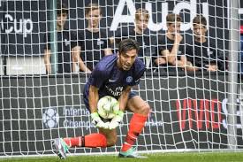 Kasihan buffon gara gara psg lolos ke final, buffon jadi sasaran para fans jahat di seluruh dunia official esvid. Buffon Belum Ingin Pensiun Setelah Tinggalkan Psg