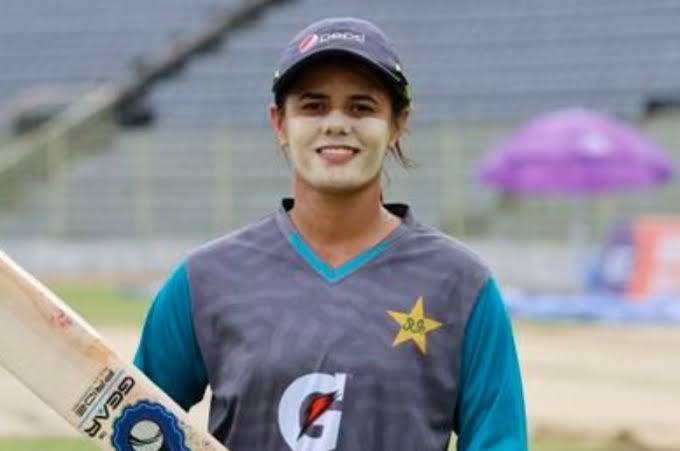 End of an Era: Aiman Anwar Bids Farewell to Pakistan Cricket