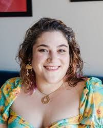 Serena Mccormick's Instagram, Twitter & Facebook