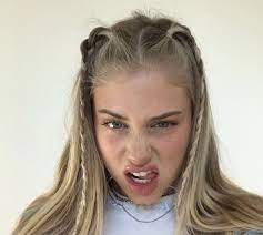 Y2k Hairstyle In 2021 Hair Styles Aesthetic Hair Long Hair Styles