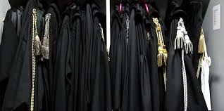 'Ci sono più avvocati che idraulici', sos crollo artigiani in Italia