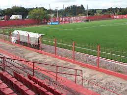 It is the home stadium of club atlético rentistas.the stadium holds 6,500 people and was opened in 1998. Apertura Suspendieron El Partido Entre Rentistas Y Plaza Colonia Por La Lluvia