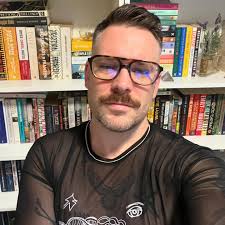 3️⃣6️⃣ today. To reference the wise @dollyalderton, there is a sex and the  city moment for every time in your life and as I enter my thirty-sixth lap  around the sun I