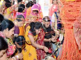 Because the date varies on the full moon. Vat Savitri Puja 2020 Date Time Puja Vidhi And Significance Times Of India